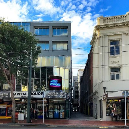 Хостел Laneway Backpackers Веллингтон Экстерьер фото