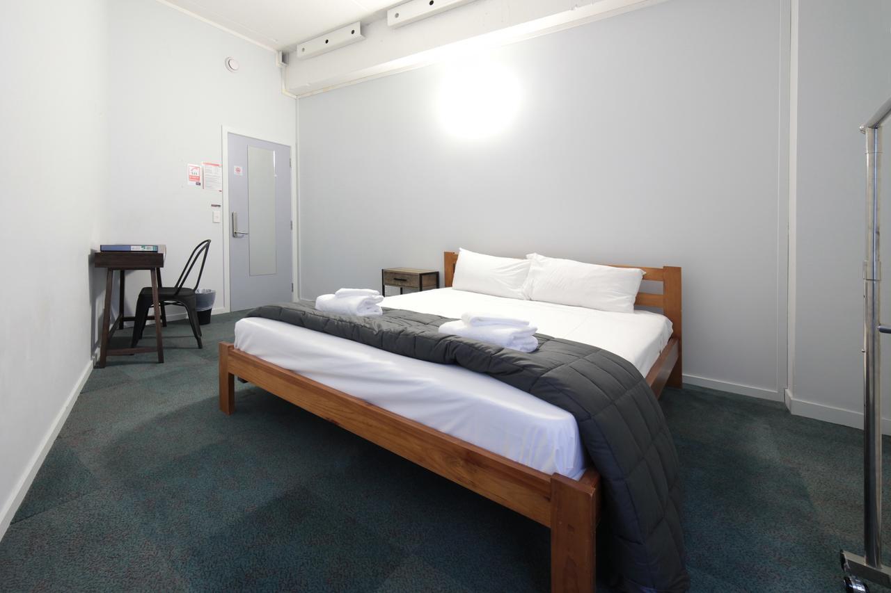 Хостел Laneway Backpackers Веллингтон Экстерьер фото