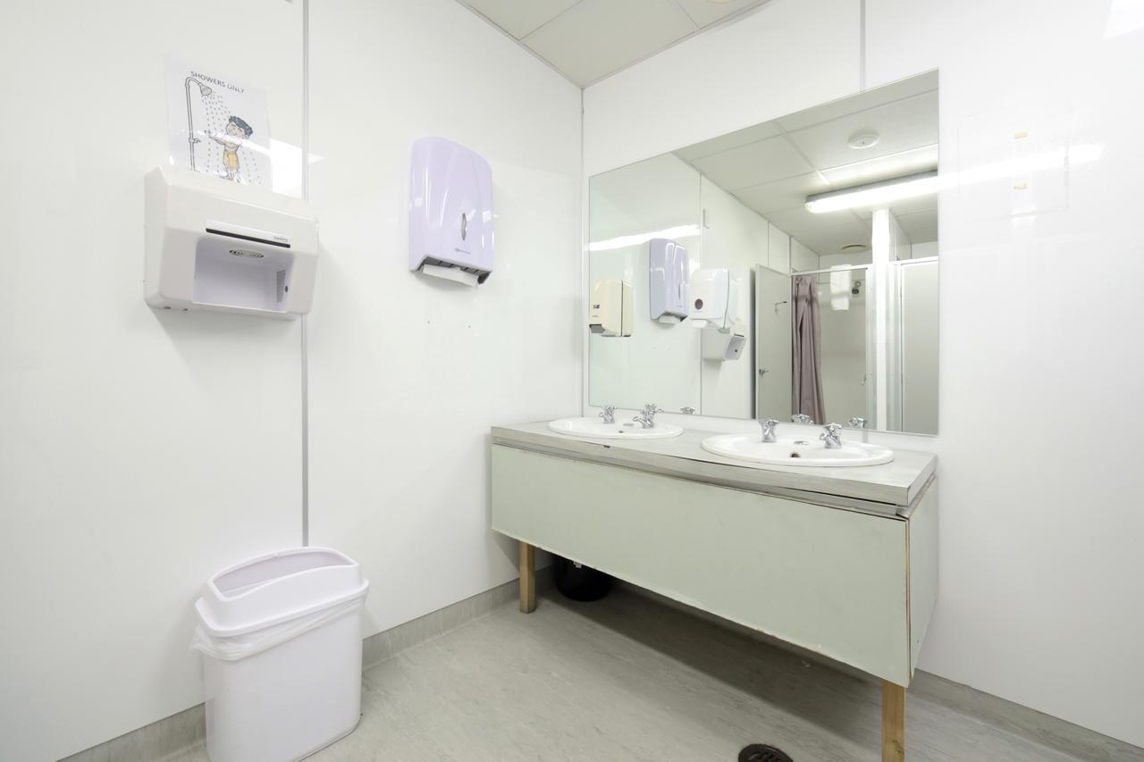 Хостел Laneway Backpackers Веллингтон Экстерьер фото