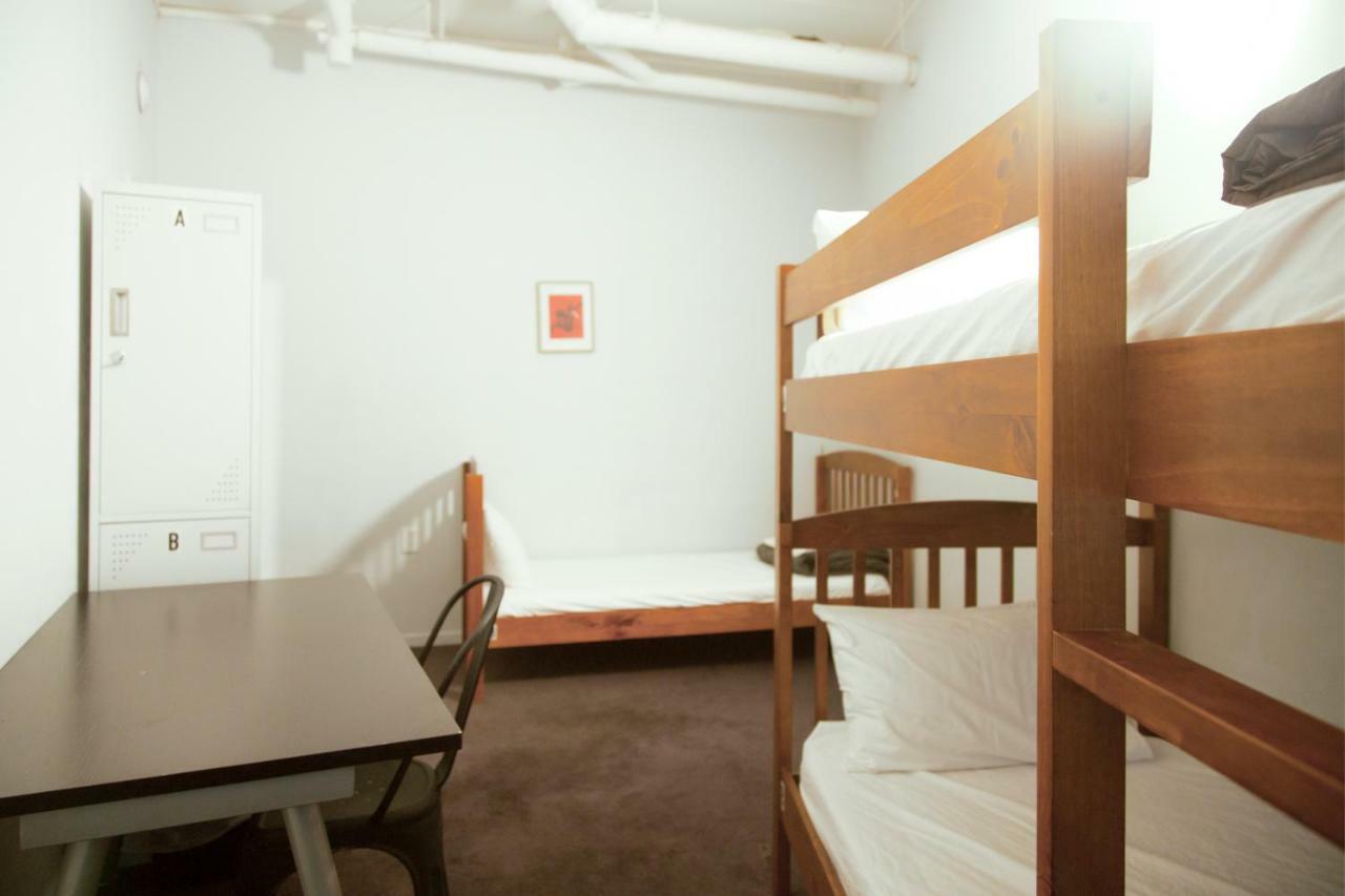Хостел Laneway Backpackers Веллингтон Экстерьер фото